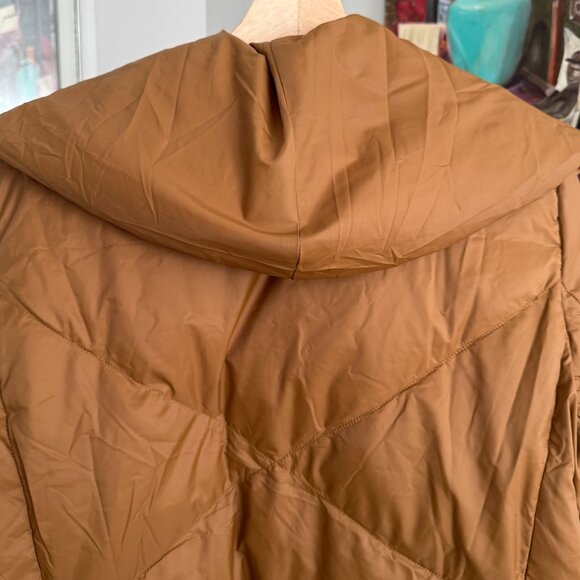 Garnet Hill - Packable Puffer Coat in Tan Brown - Picture 13 of 14